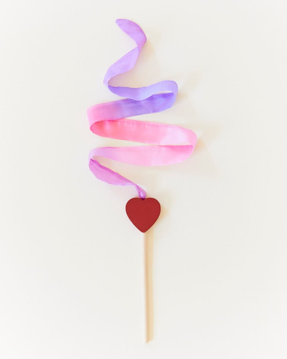 Sarah's Silks Mini Streamers - Pink with Heart  image