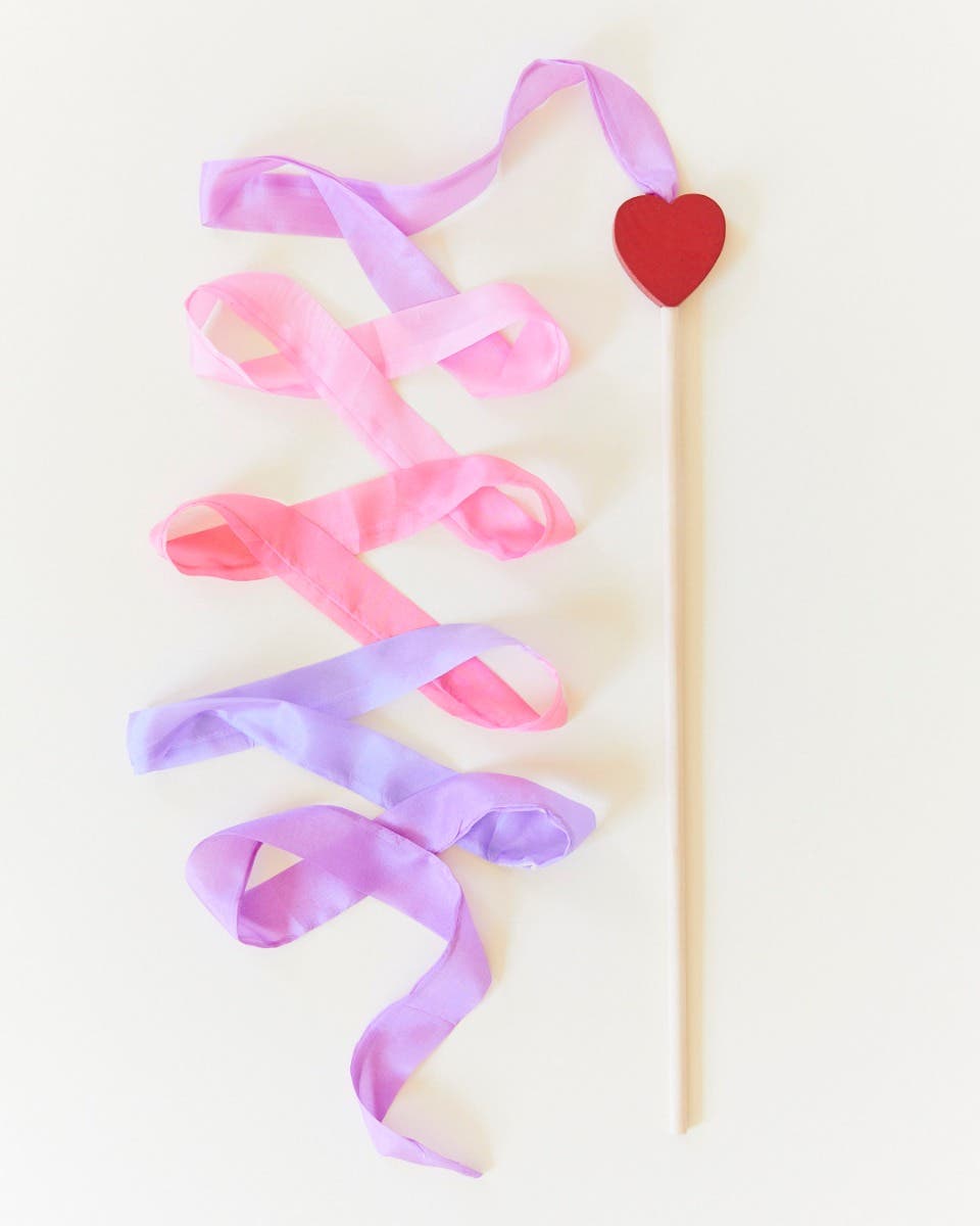 Sarah's Silks Streamer - Pink with Heart  image