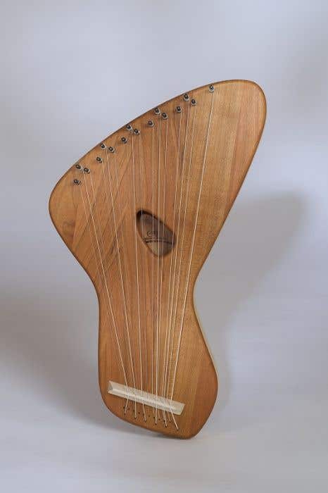 Choroi Bordun 16 String Lyre Cherrywood matt